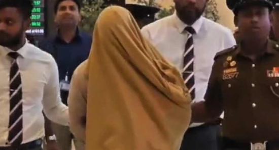 කරන්දෙණියේ රාජු දිවයිනට රැගෙන එයි...